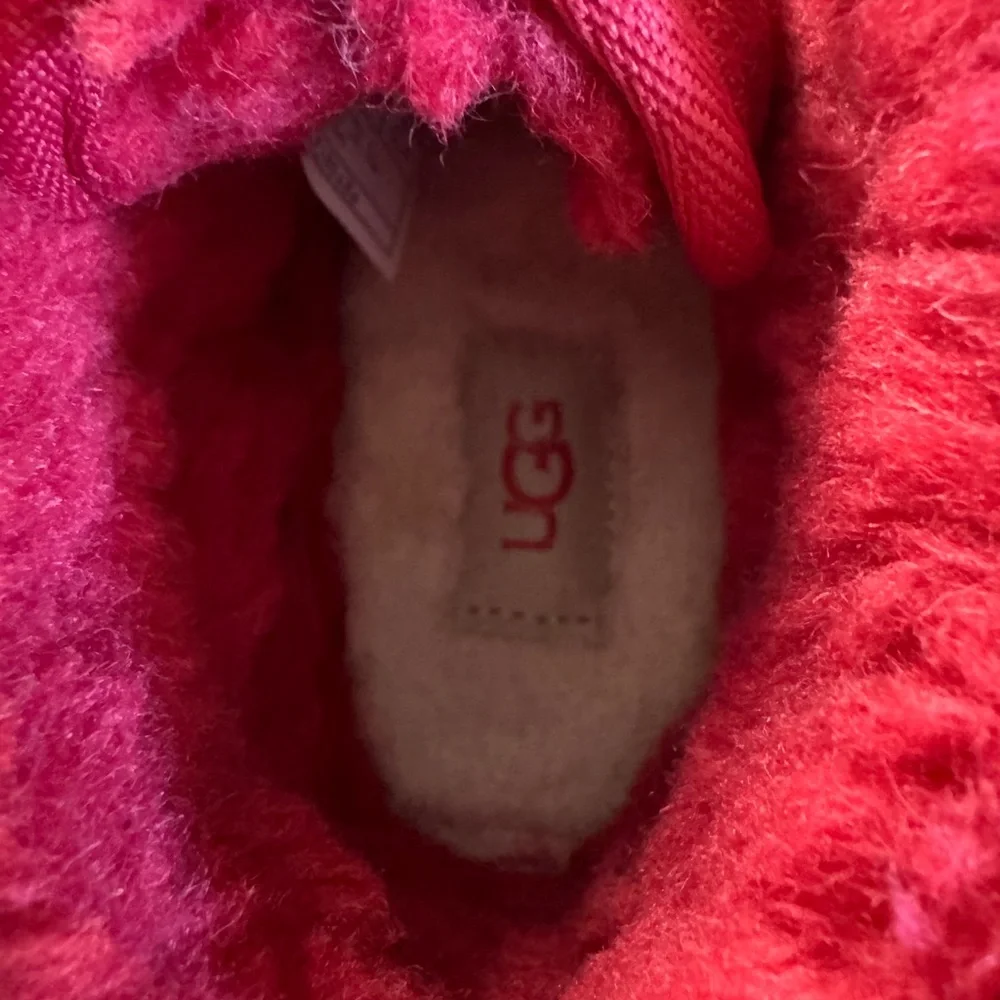 UGG size 8  Red Suede Boots - Picture 4 of 7